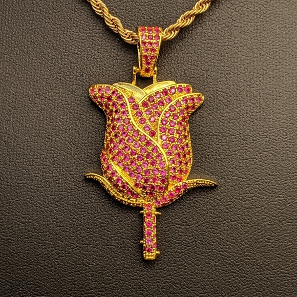 Other - 🖤 24" x 3mm Rope Chain + Red Rose Pendant